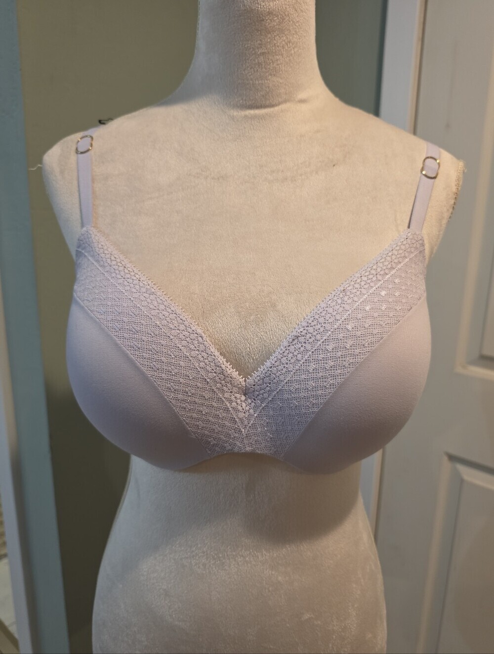 NWOT Victoria's Secret Bra